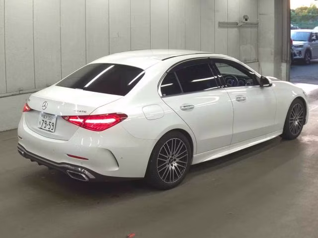 MERCEDES-BENZ C-CLASS