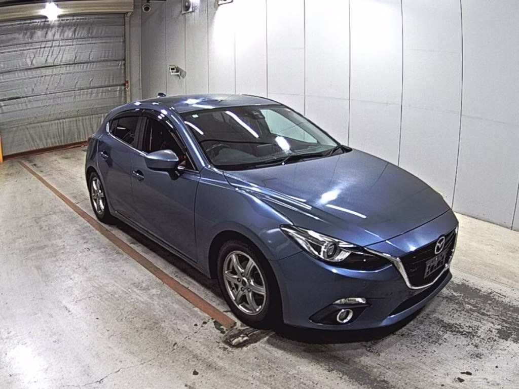 MAZDA AXELA