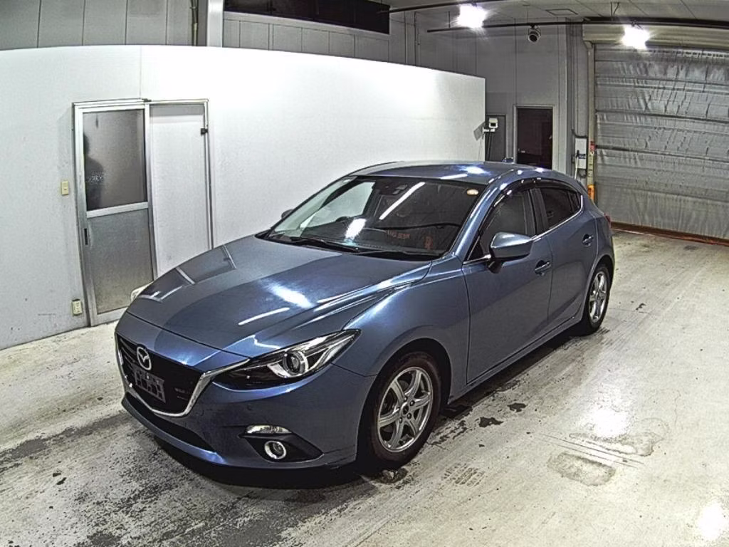MAZDA AXELA