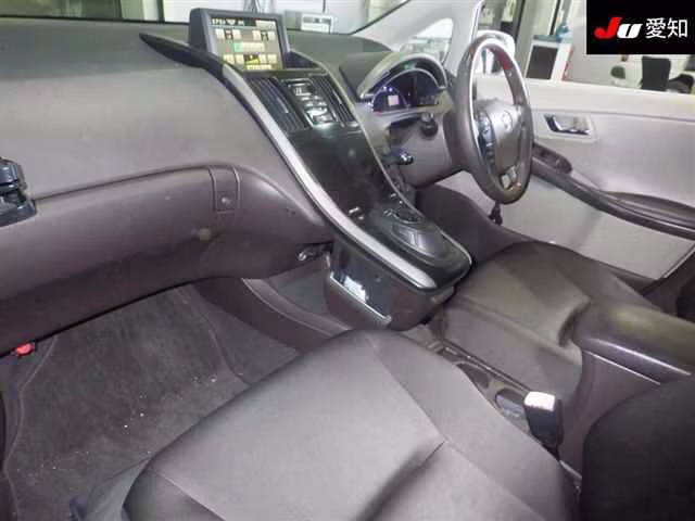 TOYOTA SAI
