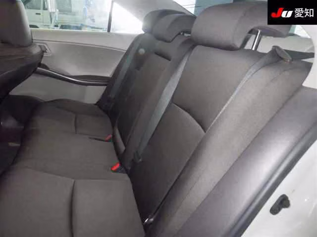 TOYOTA SAI