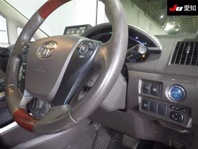 TOYOTA SAI