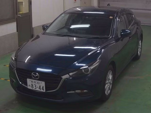 MAZDA AXELA