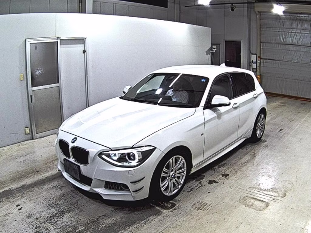 BMW 1-SERIES