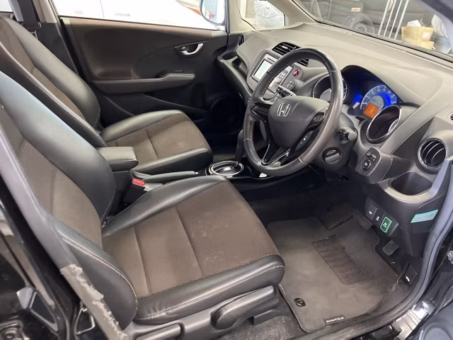 HONDA FIT SHUTTLE