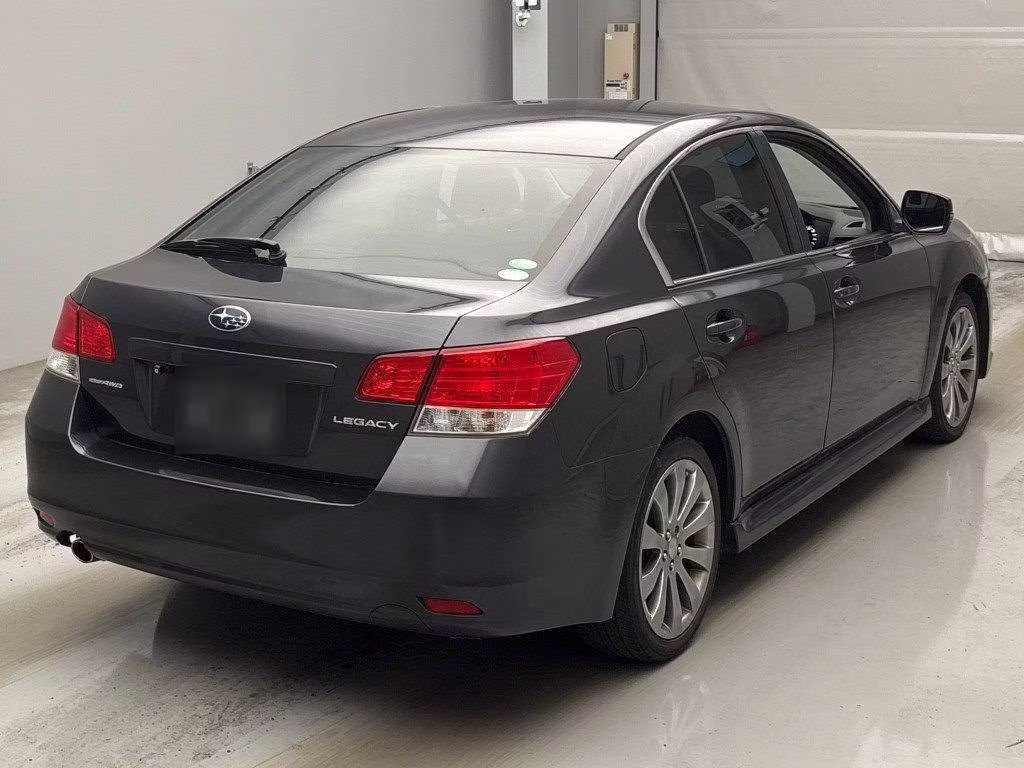 SUBARU LEGACY B4