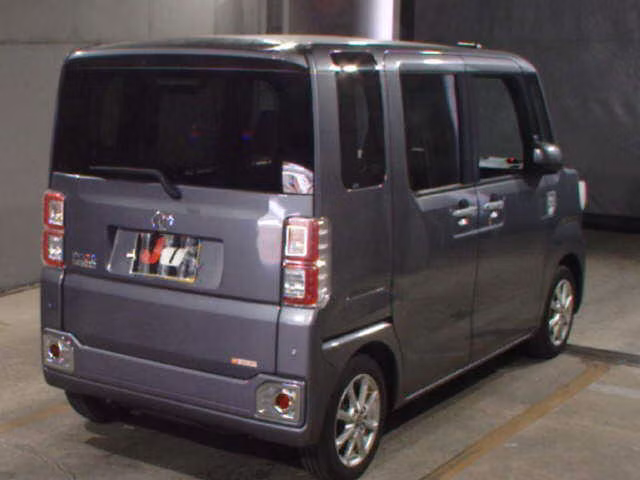 TOYOTA PIXIS MEGA
