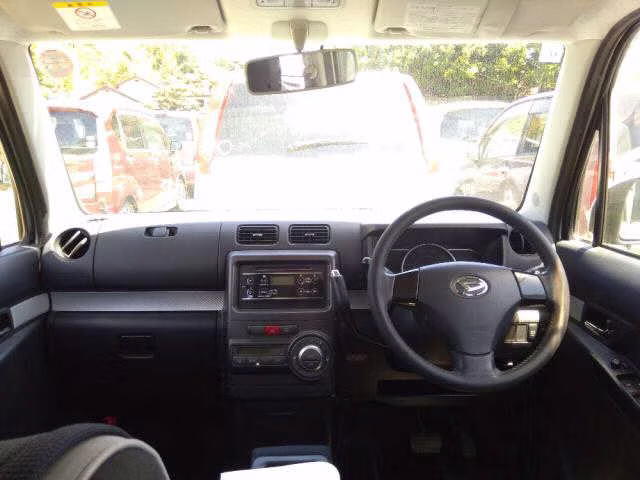 DAIHATSU MOVE CONTE
