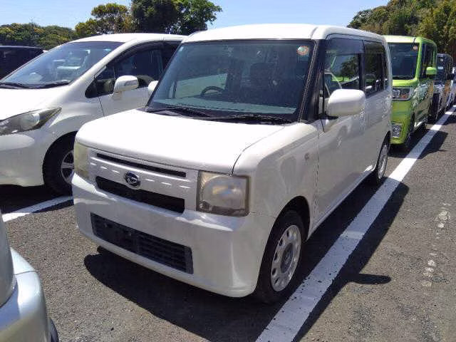 DAIHATSU MOVE CONTE