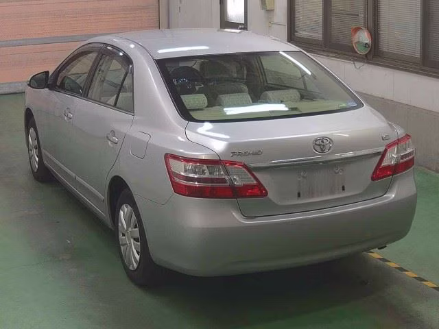 TOYOTA PREMIO