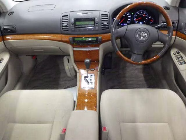 TOYOTA PREMIO