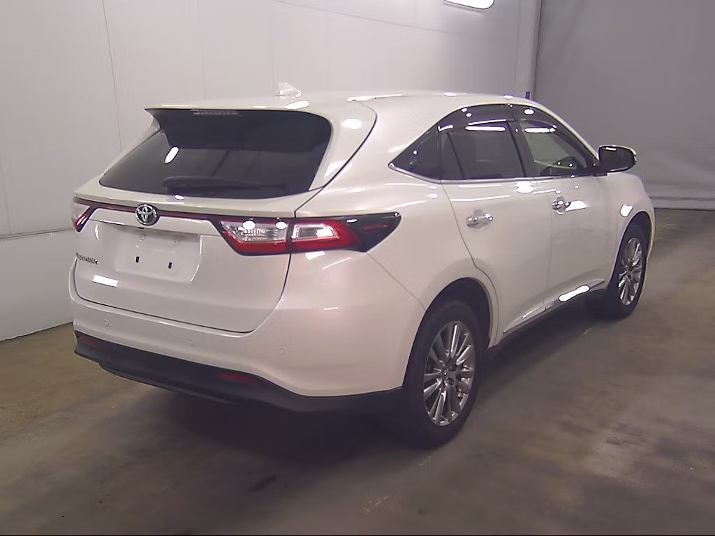 TOYOTA HARRIER