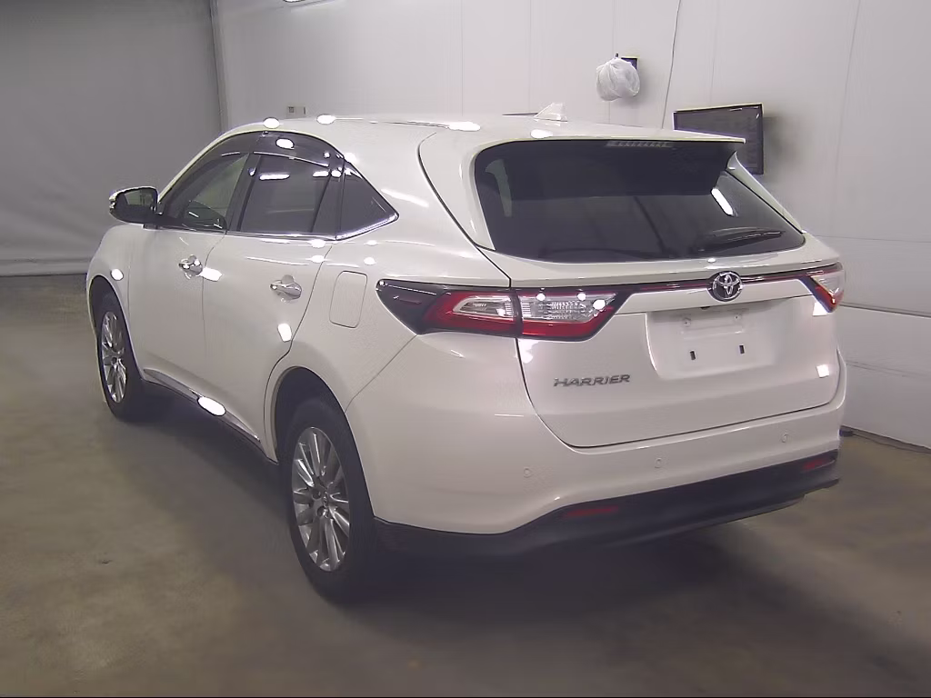 TOYOTA HARRIER