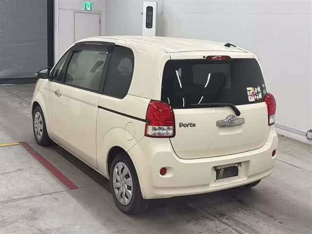 TOYOTA PORTE