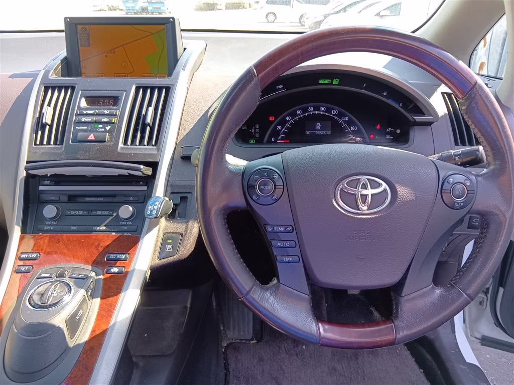 TOYOTA SAI