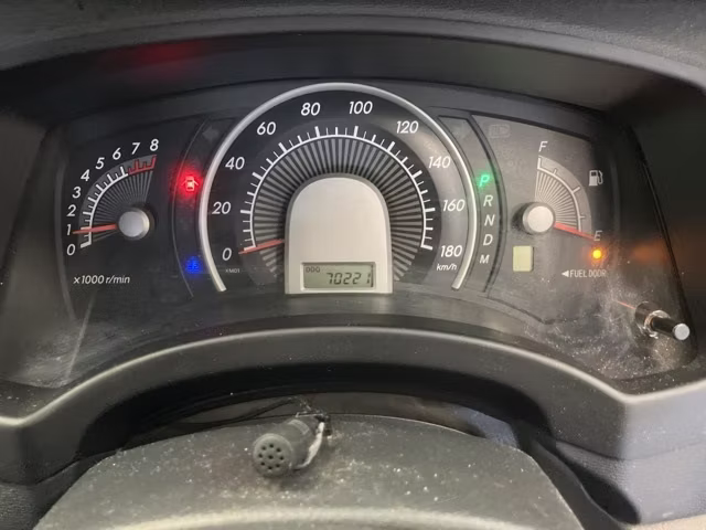 TOYOTA ISIS