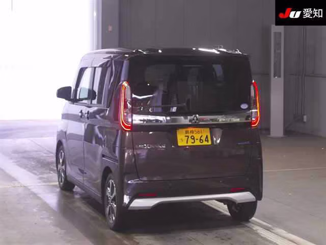 MITSUBISHI EK SPACE