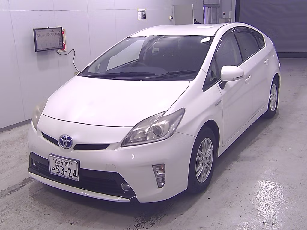 TOYOTA PRIUS