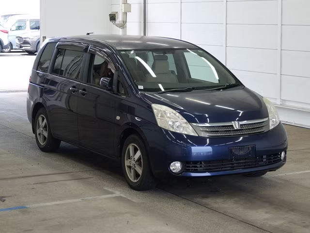 TOYOTA ISIS