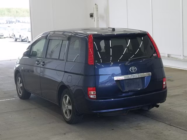 TOYOTA ISIS