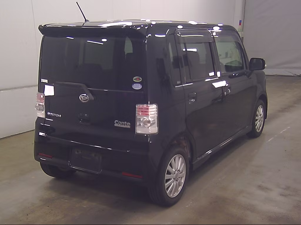 DAIHATSU MOVE CONTE