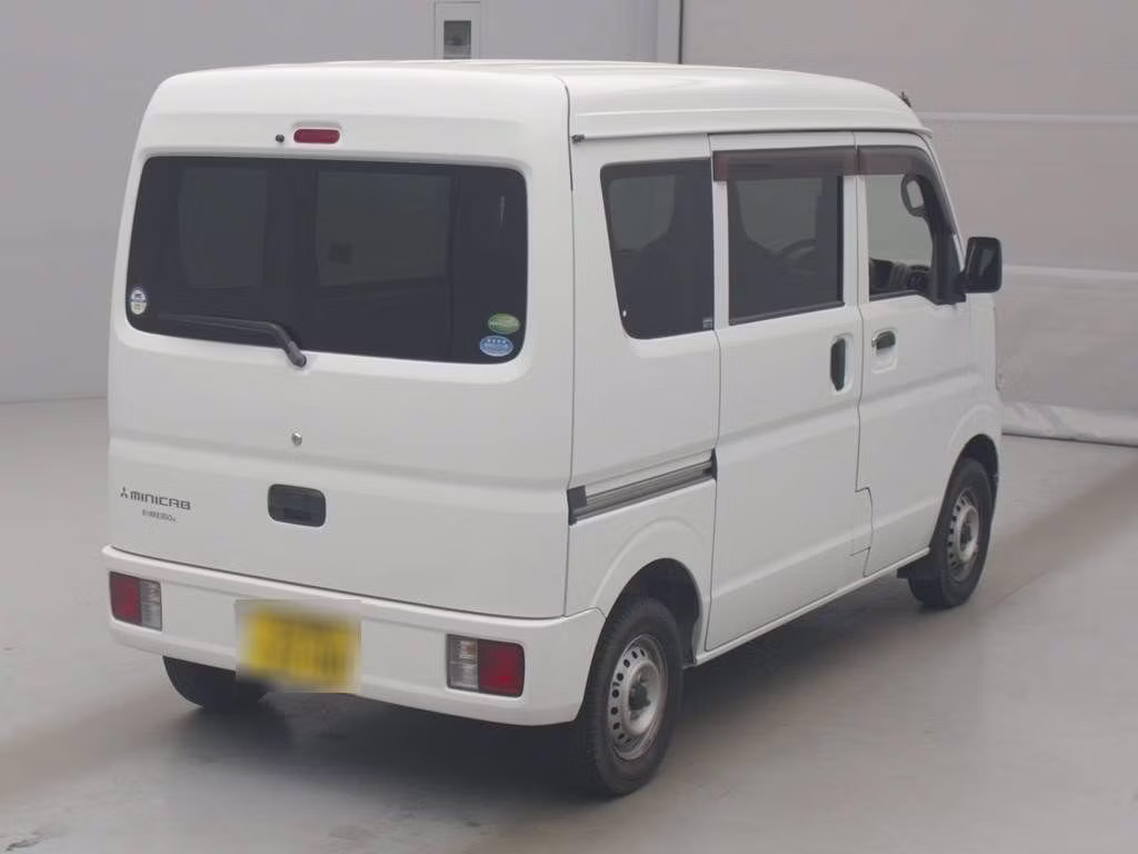 MITSUBISHI MINICAB