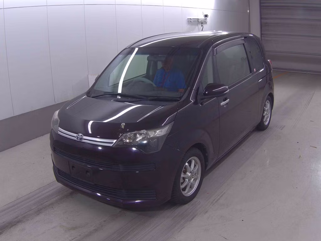 TOYOTA SPADE