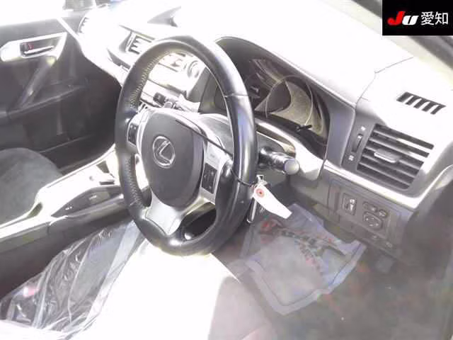 LEXUS CT200H