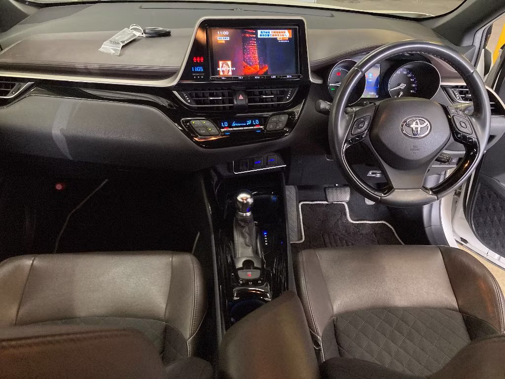 TOYOTA C-HR