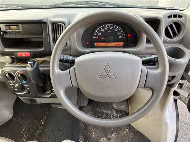 MITSUBISHI MINICAB
