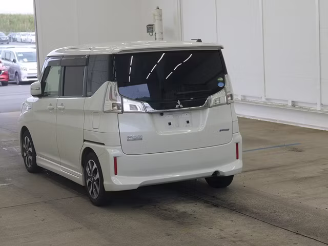 MITSUBISHI DELICA D:2