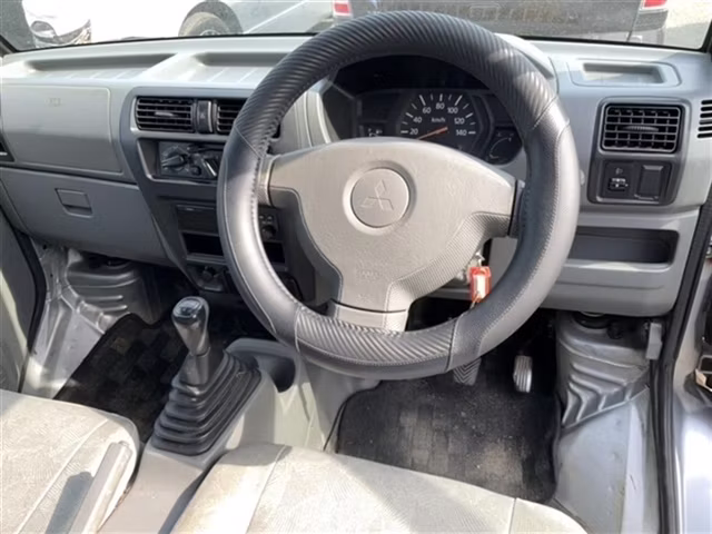 MITSUBISHI MINICAB