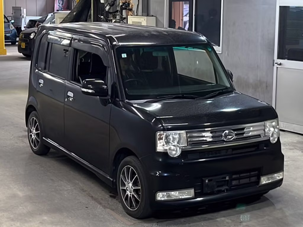 DAIHATSU MOVE CONTE