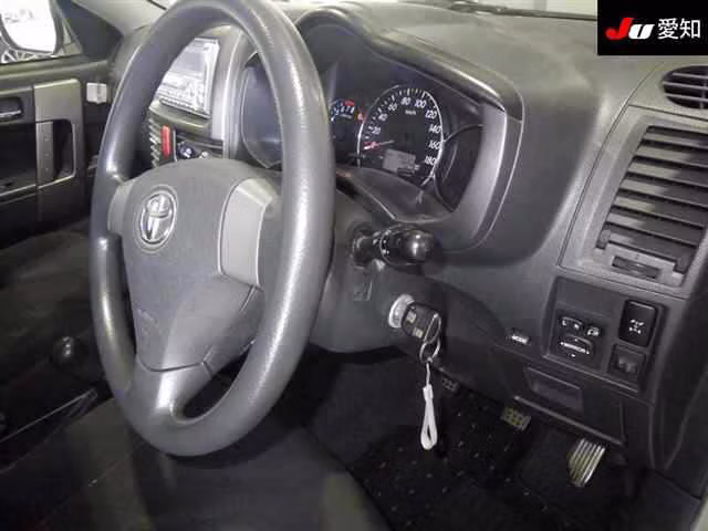 TOYOTA RUSH