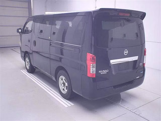 NISSAN NV350 CARAVAN