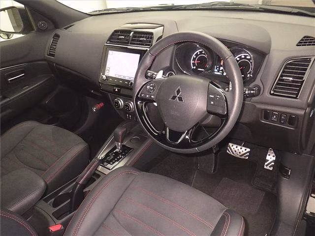 MITSUBISHI RVR