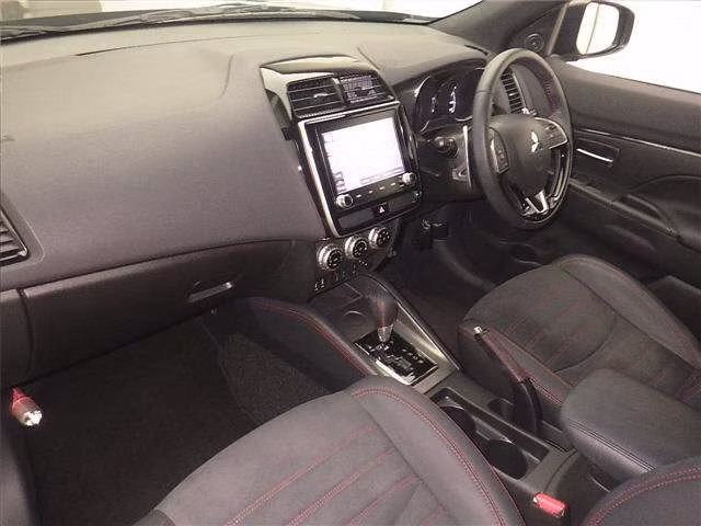 MITSUBISHI RVR