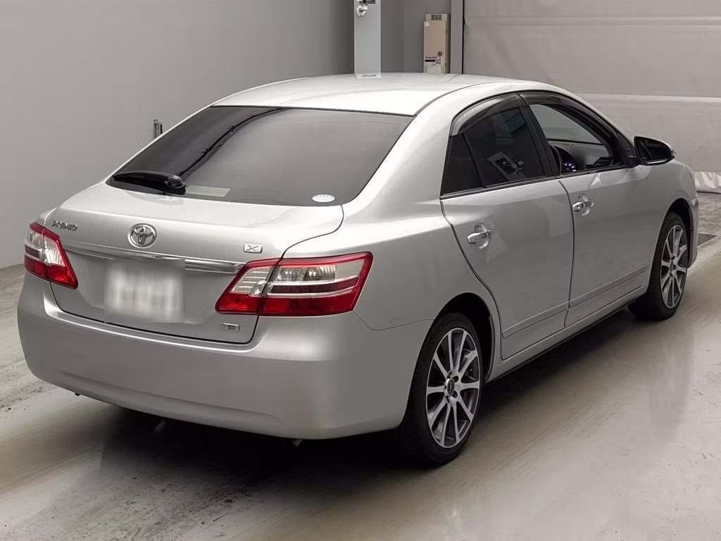 TOYOTA PREMIO