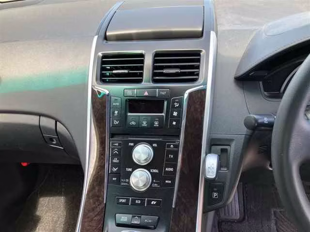 TOYOTA SAI