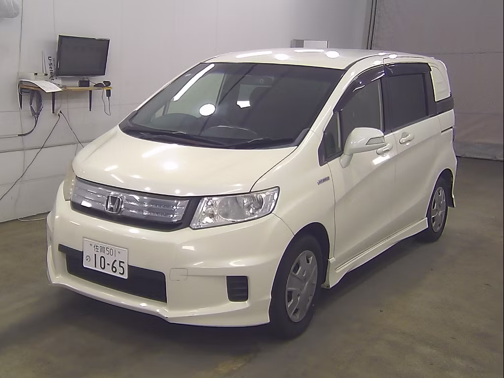 HONDA FREED SPIKE