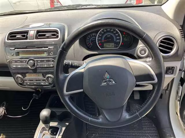 MITSUBISHI MIRAGE