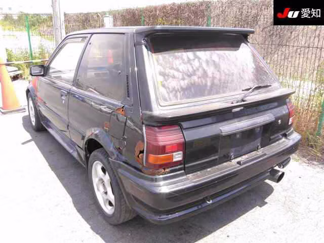 TOYOTA STARLET