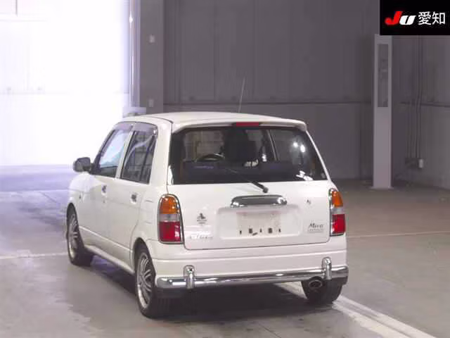 DAIHATSU MIRA GINO