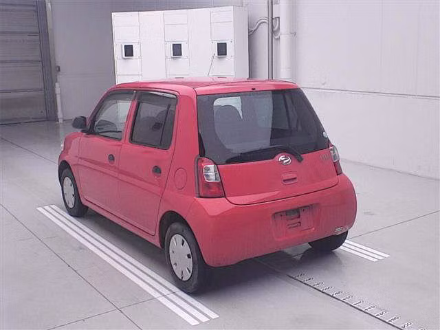 DAIHATSU ESSE