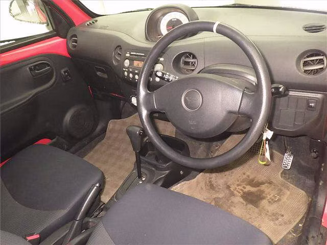 DAIHATSU ESSE