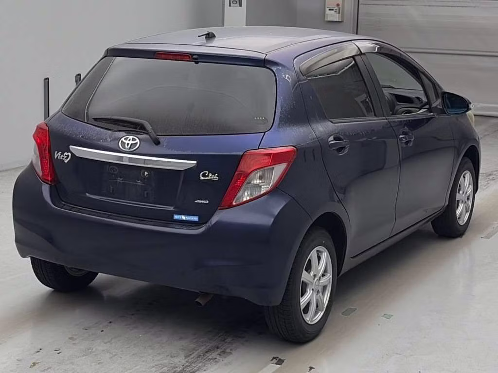 TOYOTA VITZ