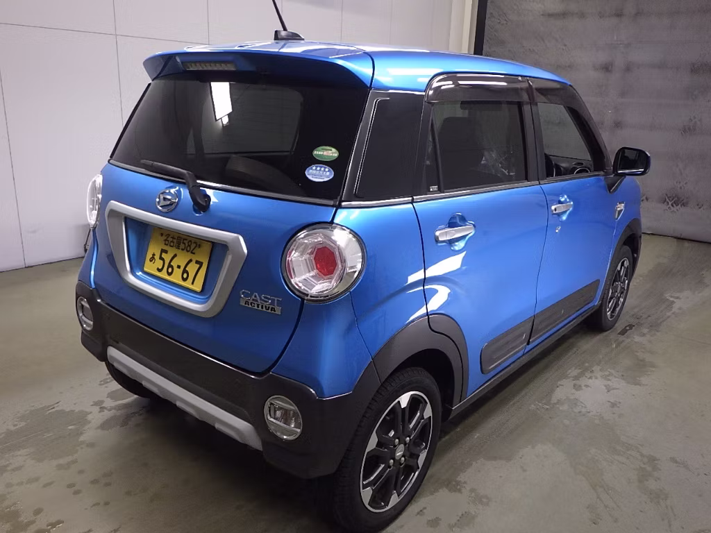 DAIHATSU CAST