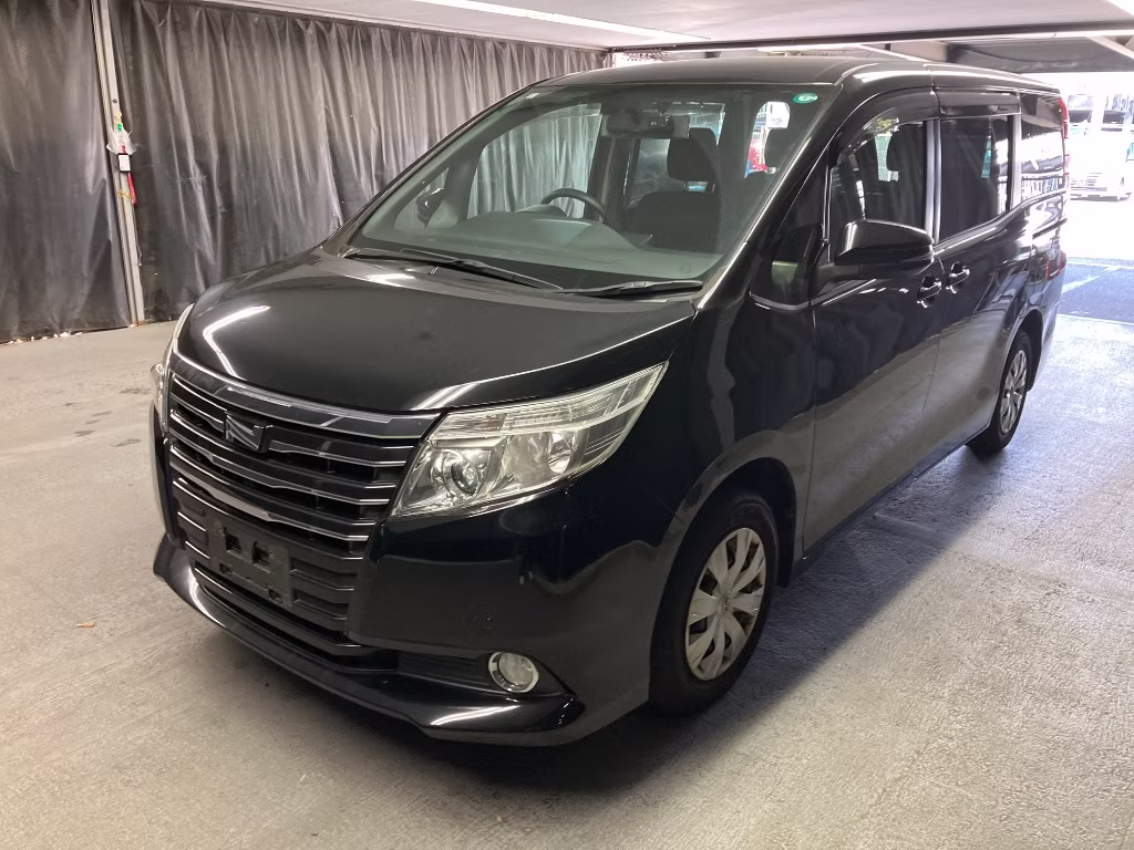 TOYOTA NOAH