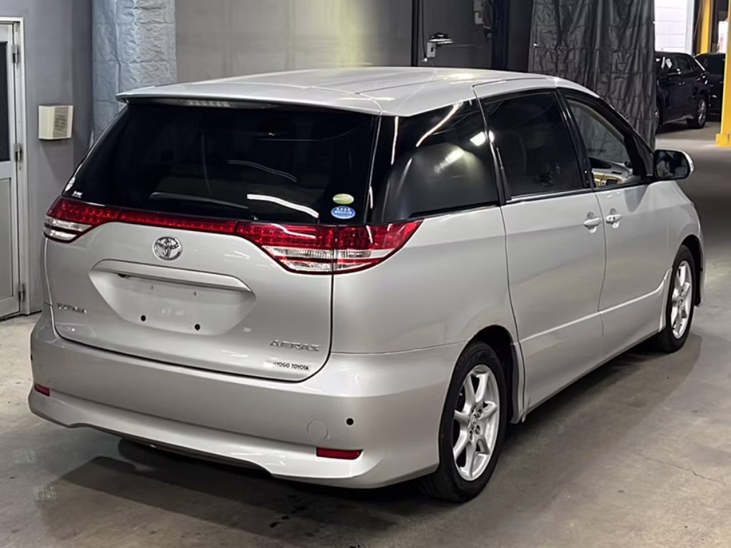 TOYOTA ESTIMA