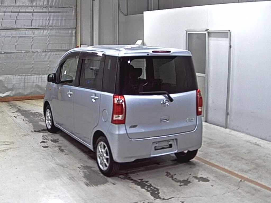 DAIHATSU TANTO EXE